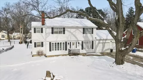 119 Ivanhoe Rd, Waterloo, IA 50701