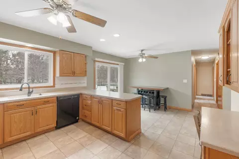 105 Oregon Rd, Cedar Falls, IA 50613 photo 8