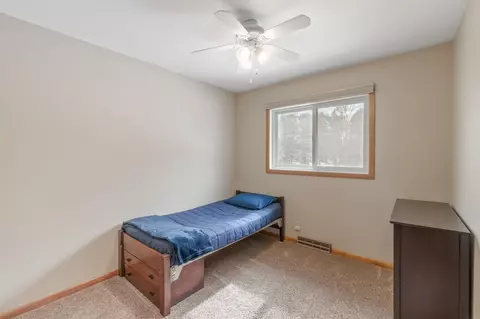105 Oregon Rd, Cedar Falls, IA 50613 photo 13