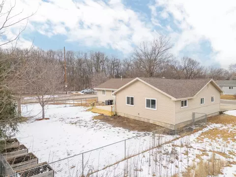 105 Oregon Rd, Cedar Falls, IA 50613 photo 31