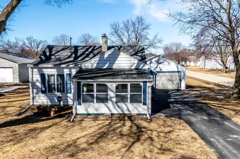187 Toneff, Elk Run Heights, IA 50707