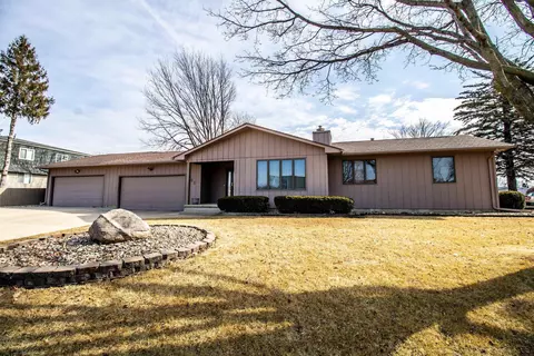 641 Colby Rd, Waterloo, IA 50701