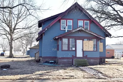 310 2nd St, Grafton, IA 50440