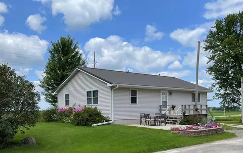 1803 218th St, Independence, IA 50644