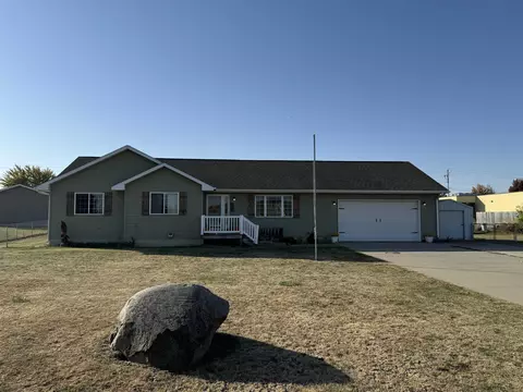 802 Hwy 57, Parkersburg, IA 50665
