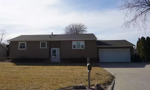 1602 3rd St, Eldora, IA 50627