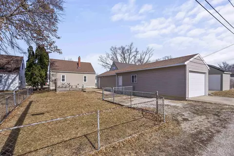 1150 E Mitchell Ave, Waterloo, IA 50702 photo 7