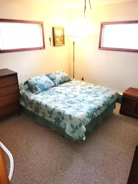 417 E 4th St, Readlyn, IA 50668 photo 9
