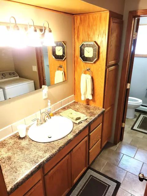 417 E 4th St, Readlyn, IA 50668 photo 7