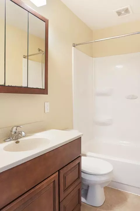 1009 Maple St, Cedar Falls, IA 50613 photo 7