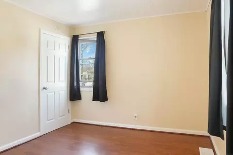 1009 Maple St, Cedar Falls, IA 50613 photo 12
