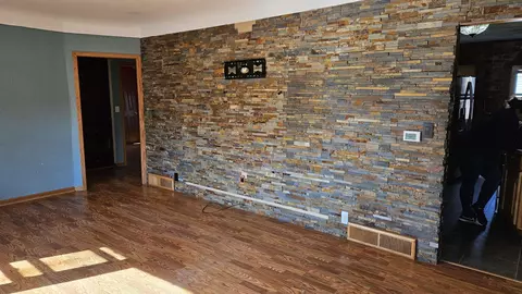 1601 E Mitchell Ave, Waterloo, IA 50702 photo 8