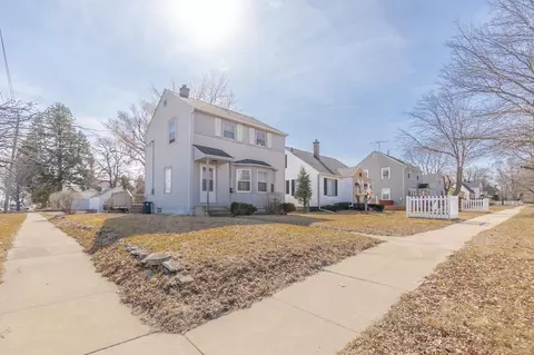 1440 Vine, Waterloo, IA 50703