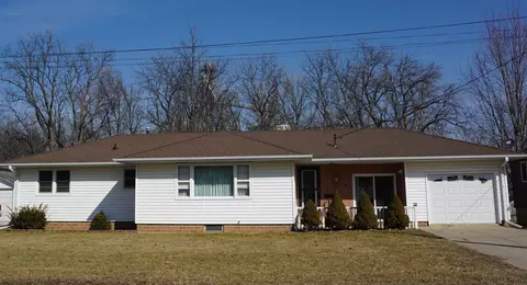 401 1st St, Wellsburg, IA 50680