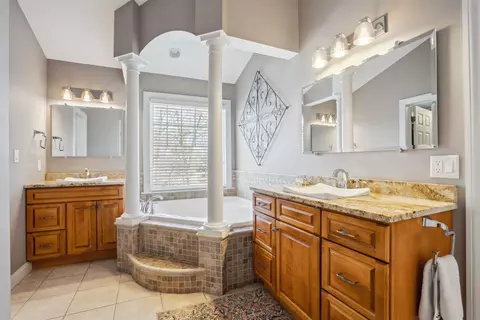 1205 Eagle Ridge Rd, Cedar Falls, IA 50613 photo 18