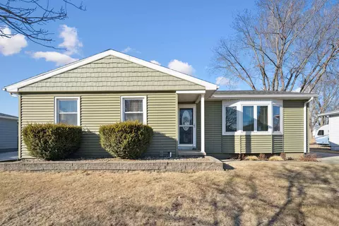 335 Purdy St, Jesup, IA 50648