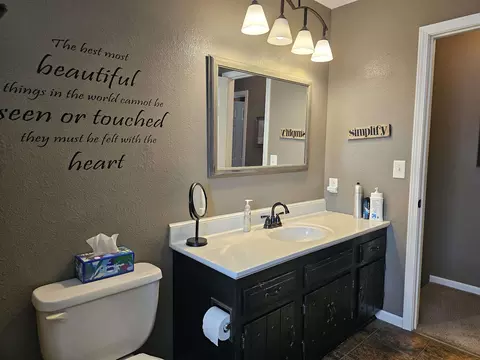 224 E Mitchell Ave, Waterloo, IA 50702 photo 18