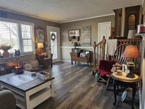 224 E Mitchell Ave, Waterloo, IA 50702 photo 12