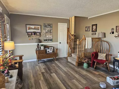 224 E Mitchell Ave, Waterloo, IA 50702 photo 13