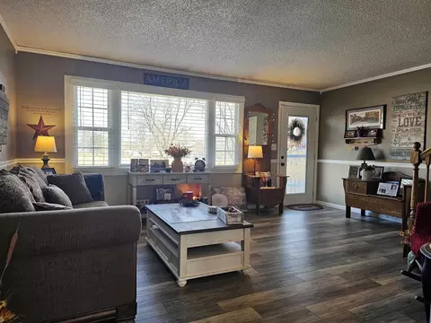 224 E Mitchell Ave, Waterloo, IA 50702 photo 11