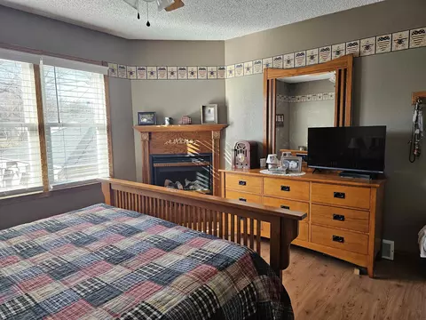 224 E Mitchell Ave, Waterloo, IA 50702 photo 21