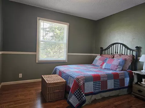 224 E Mitchell Ave, Waterloo, IA 50702 photo 23