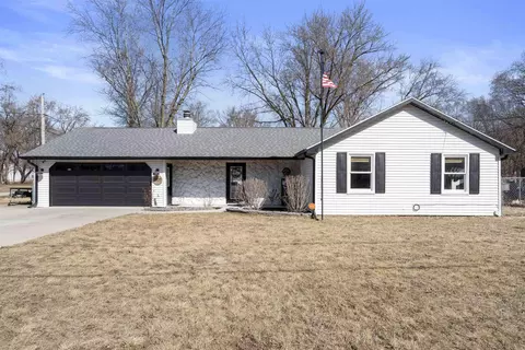 1307 Cottage Grove Ave, Waterloo, IA 50707