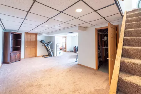 417 Devonshire Dr, Waterloo, IA 50701 photo 15