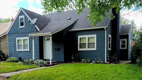 932 Home Park Blvd, Waterloo, IA 50701