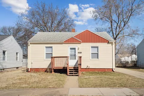 1131 Patton Ave, Waterloo, IA 50702