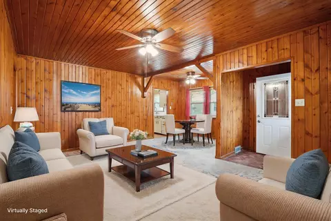 122 S Hackett Rd, Waterloo, IA 50701 photo 6