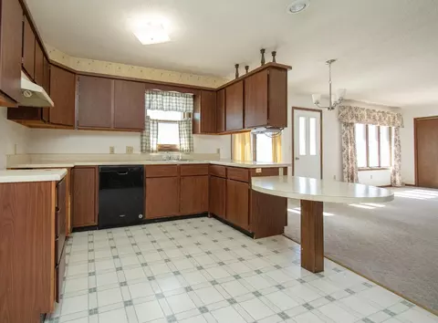 724 2nd St, Plainfield, IA 50666 photo 4