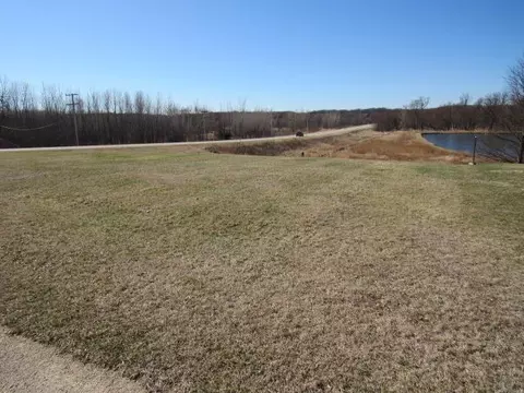 Broadway St Sw, Hopkinton, IA 52237