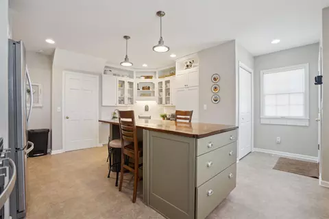125 Ivanhoe Rd, Waterloo, IA 50701 photo 11