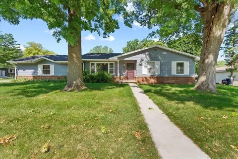 218 Westbourne Rd, Waterloo, IA 50701