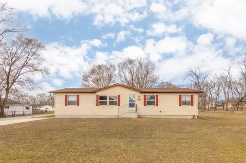 1239 Fulton St, Waterloo, IA 50707