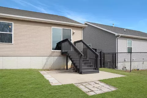 5001 Millenium Dr, Cedar Falls, IA 50613 photo 18