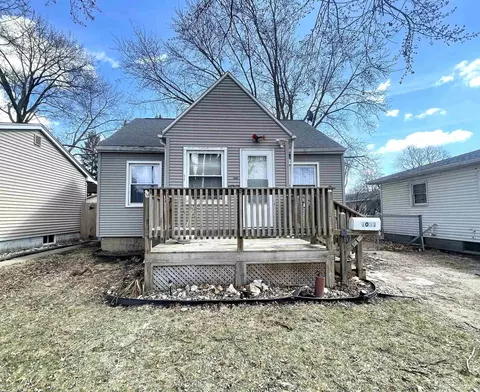 1033 Dundee, Waterloo, IA 50701
