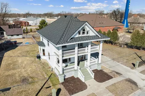 205 N Carpenter St, Sumner, IA 50674