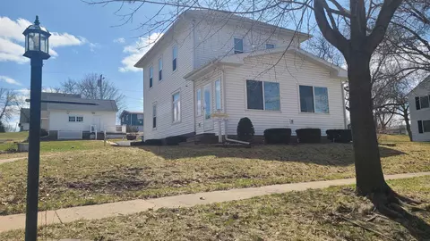 1117 Nash, Aplington, IA 50604