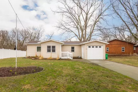 601 SW Bland Blvd, Independence, IA 50644