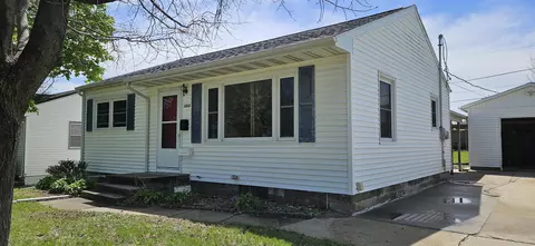 1832 Byron, Waterloo, IA 50702