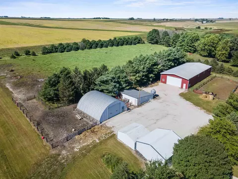 1631 Nathen Bethel Ave, Independence, IA 50644
