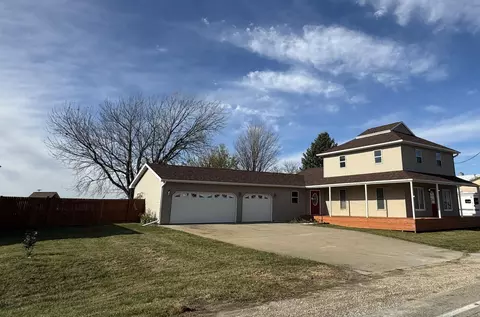 15037 N Ave, Holland, IA 50642