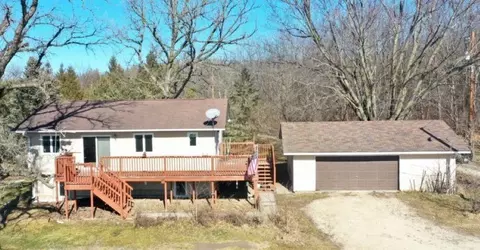 1198 120th St, Plainfield, IA 50666