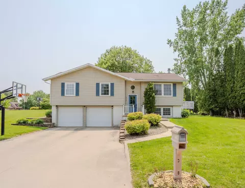 1210 Skyline Dr, Decorah, IA 52101
