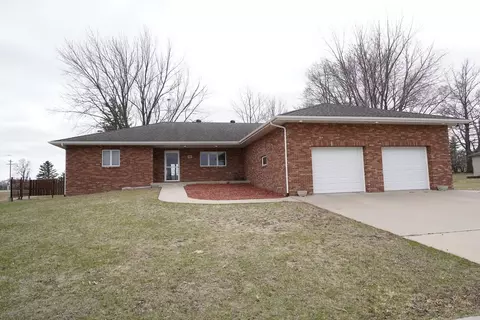 801 Madison St, Nashua, IA 50658