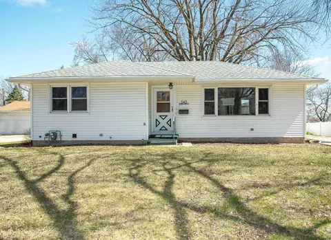 545 Beverly Hls, Waterloo, IA 50701