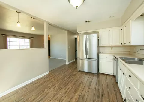 719 Progress, Waterloo, IA 50701 photo 3