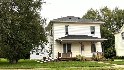 226 S Water Ave, New Hampton, IA 50659